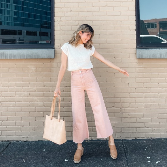 Meet your Posher, Chloe - Picture 1 of 1